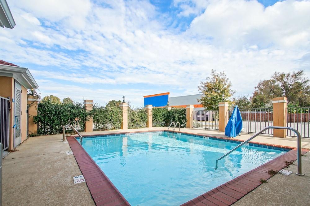 Days By Wyndham Baton Rouge I-10 Hotel Prairieville