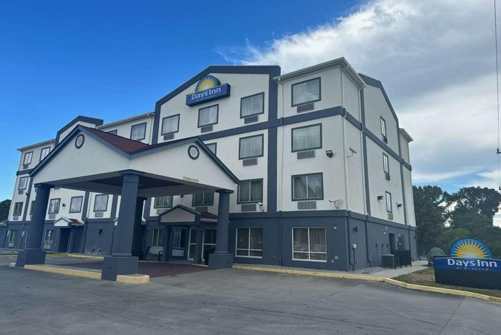 Hotel Days By Wyndham Baton Rouge I-10