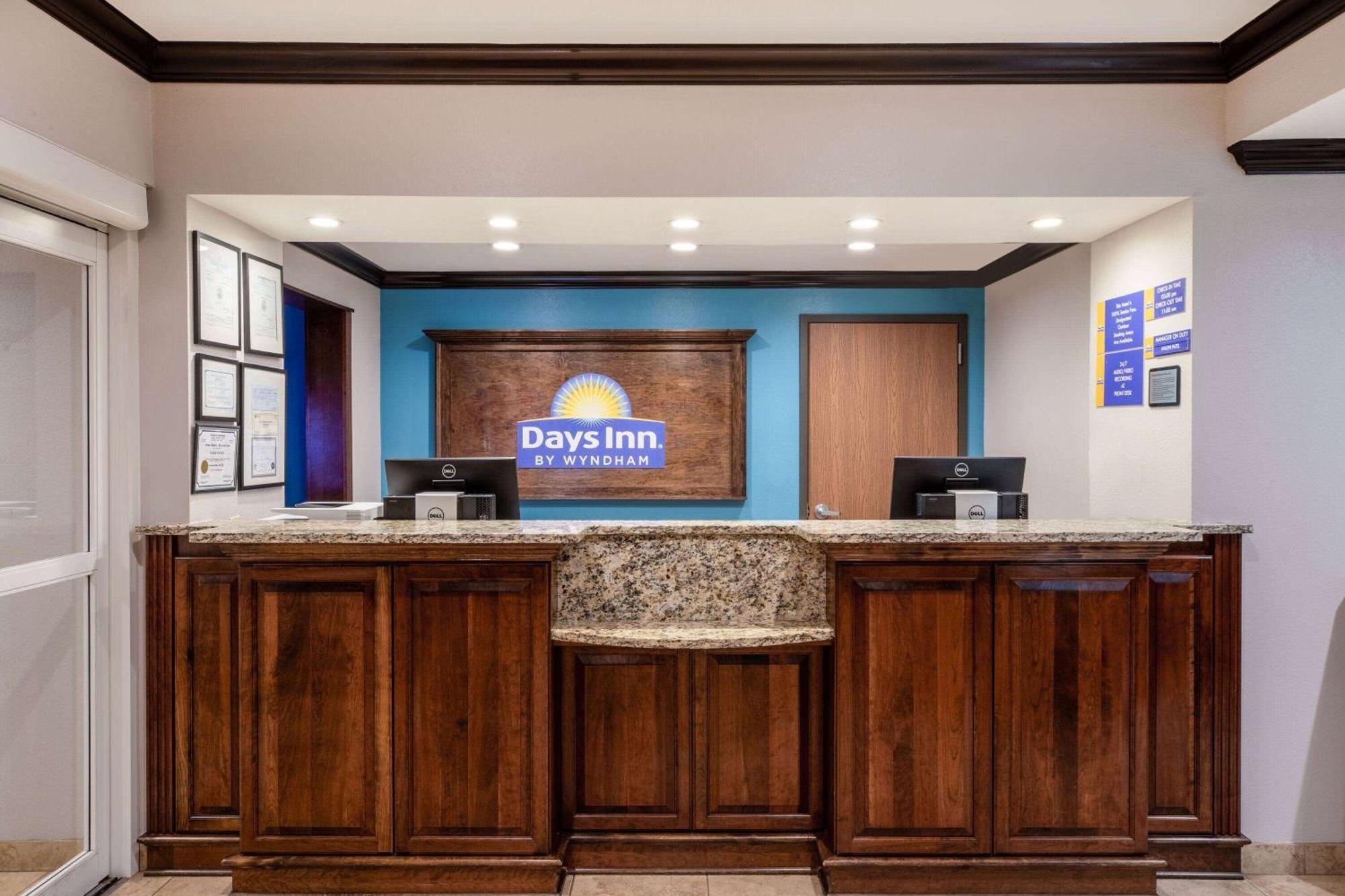 Hotel Days By Wyndham Baton Rouge I-10 3*
