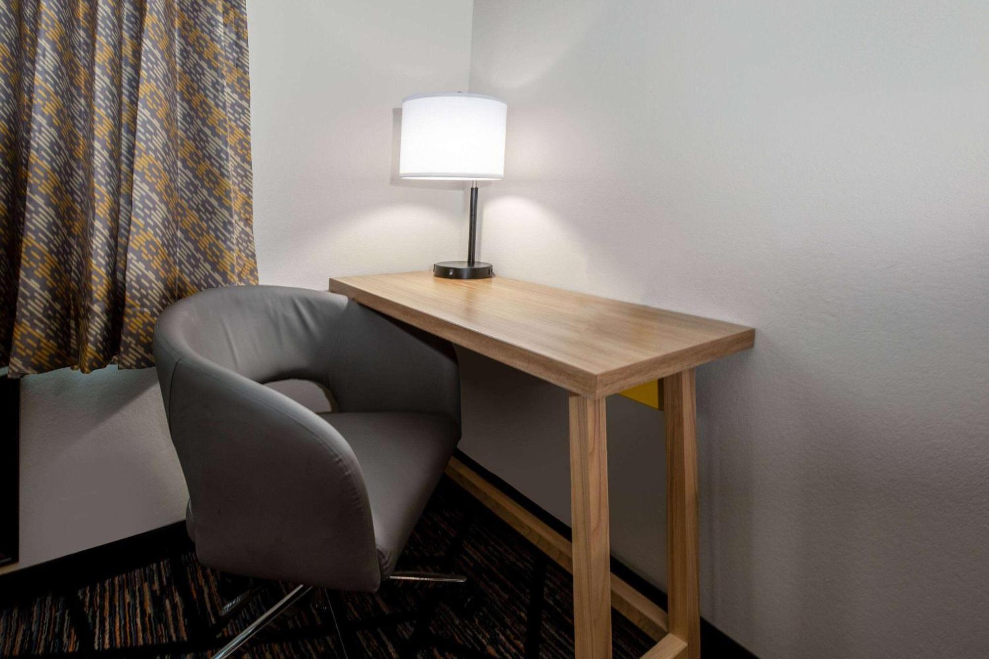 Hotel Days By Wyndham Baton Rouge I-10 Prairieville