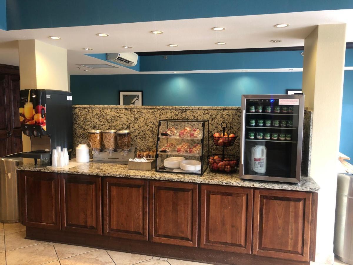 Hotel Days By Wyndham Baton Rouge I-10 3*