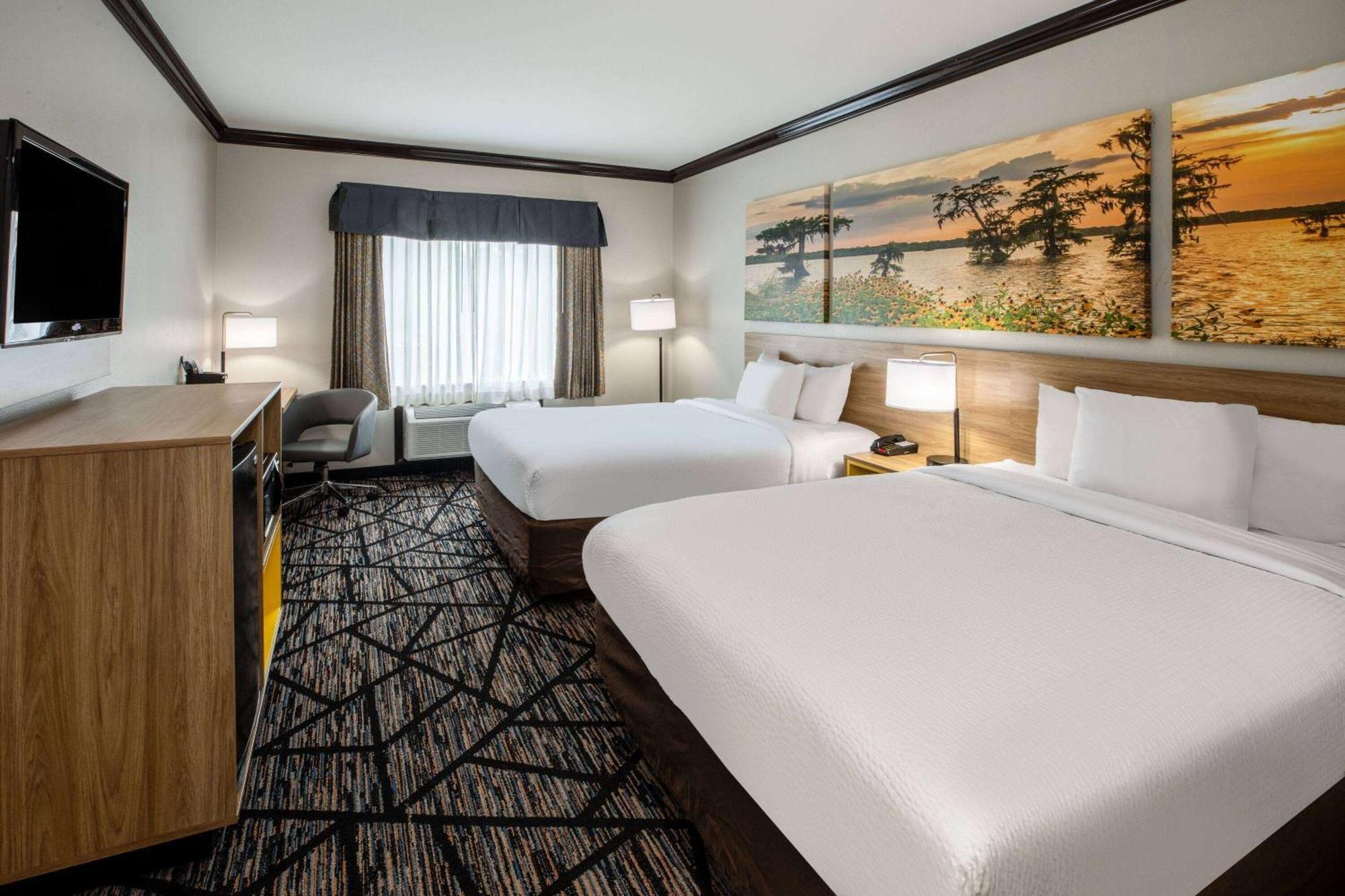 Hotel Days By Wyndham Baton Rouge I-10